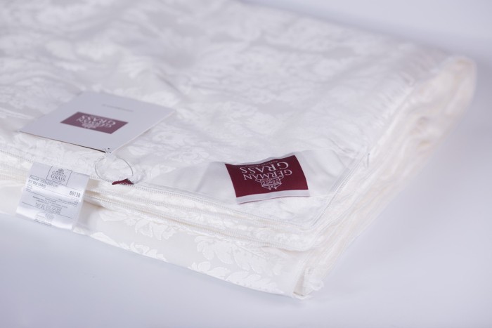 Одеяло шелковое Luxury Silk Grass (220 х 240) Всесезонное